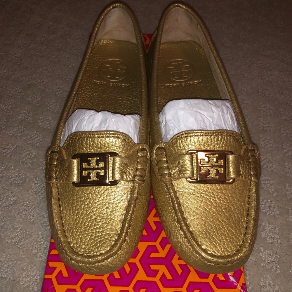 Tory Burch Gold Flat size 6.5